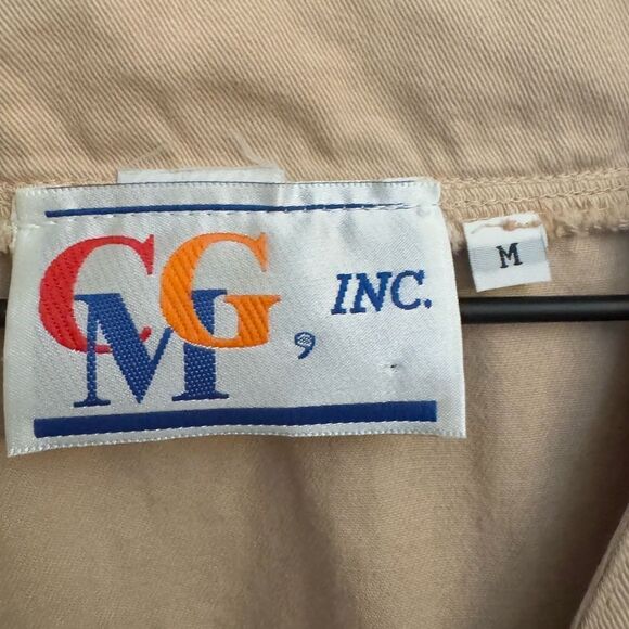 Vintage 90’s CMG Looney Tunes Size Medium Unisex Embroidered Button Up Top - Picture 11 of 13